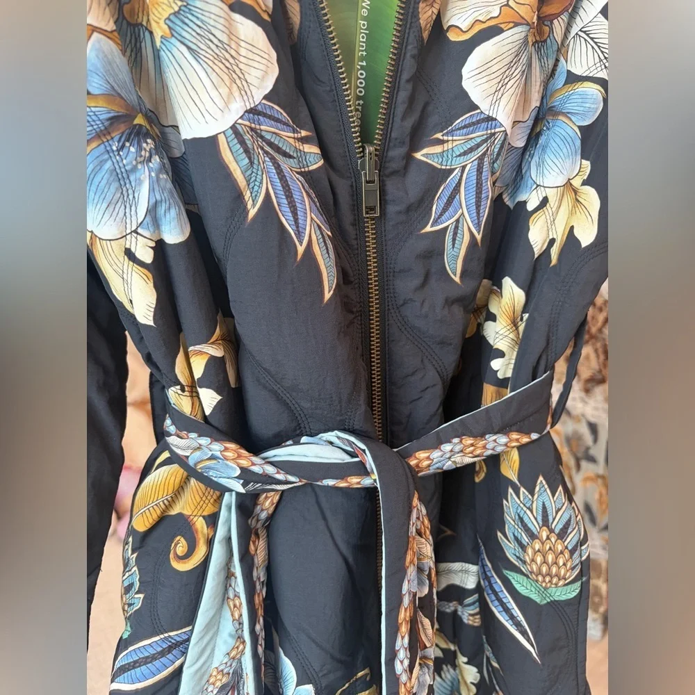 Farm Rio: Black Flowerful Snake Garden Reversible Maxi Puffer Jacket DT - Picture 10 of 14